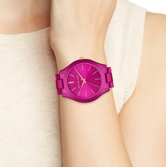 ⚠️LAST 1⚠Michael Kors "Slim Runway" Bracelet Watch - Picture 4 of 5